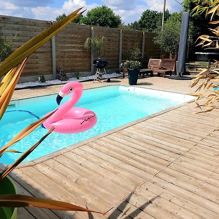 Tiny House Avec Jardin Et Acces Piscine Chauffee Villa Saint-Médard-en-Jalles Eksteriør billede